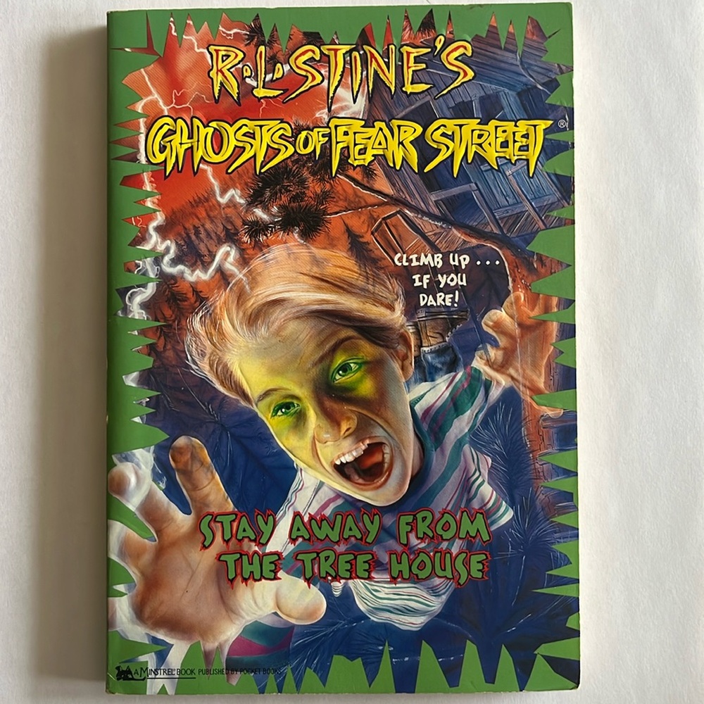 ⭐️ 5/$25 -R. L. Stine - Ghosts Of Fear Street - #5 Stay Away From The Tree House